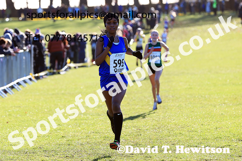 Girls under-15s 2025 Northern Cross Country Champs, Tatton Park, Knutsford, Cheshire. Photo: David T. Hewitson/Sports for All Pics